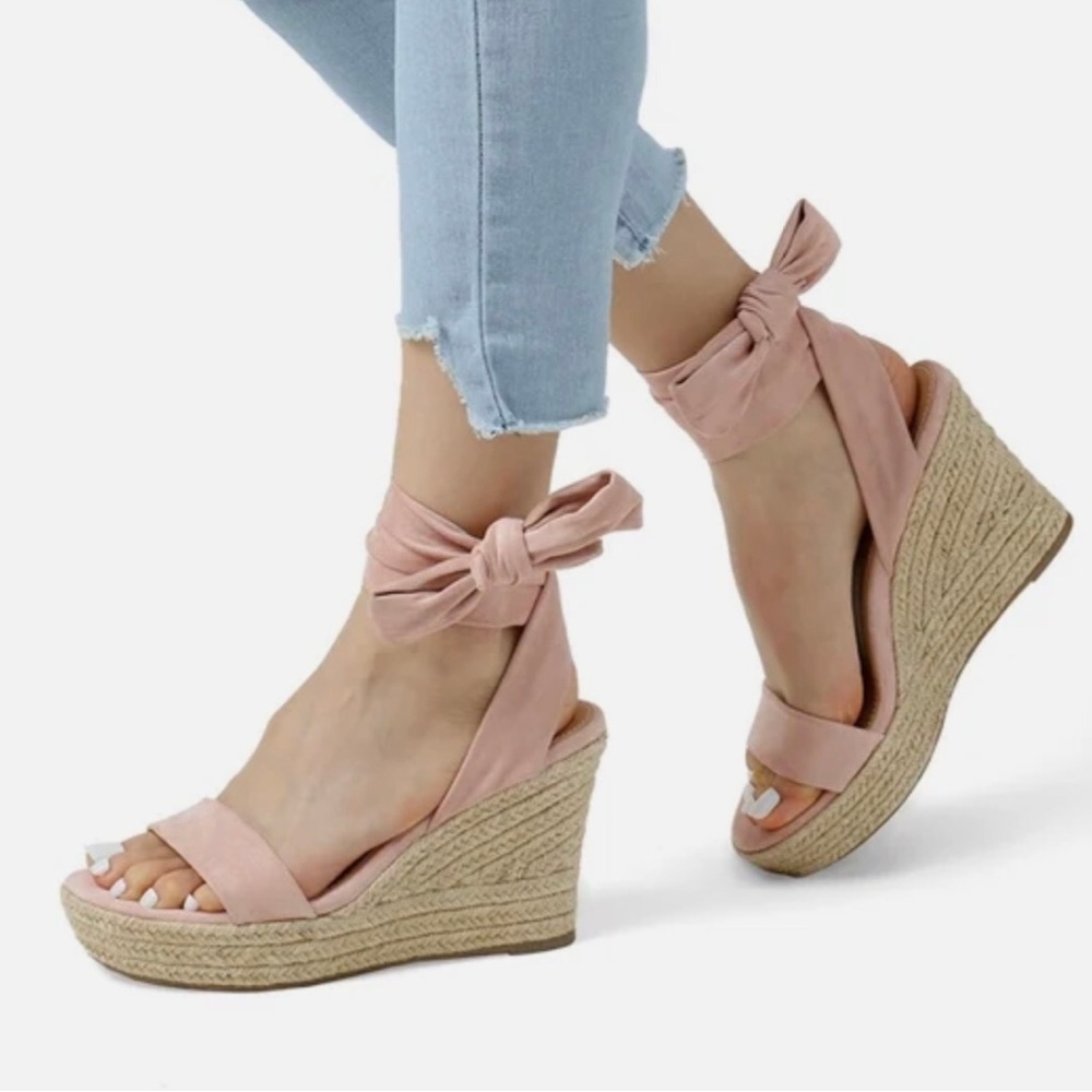 NWOB Dream Pairs Womens Pink Faux Suede Ankle Tie Lace Up Platform Wedges 9.5
